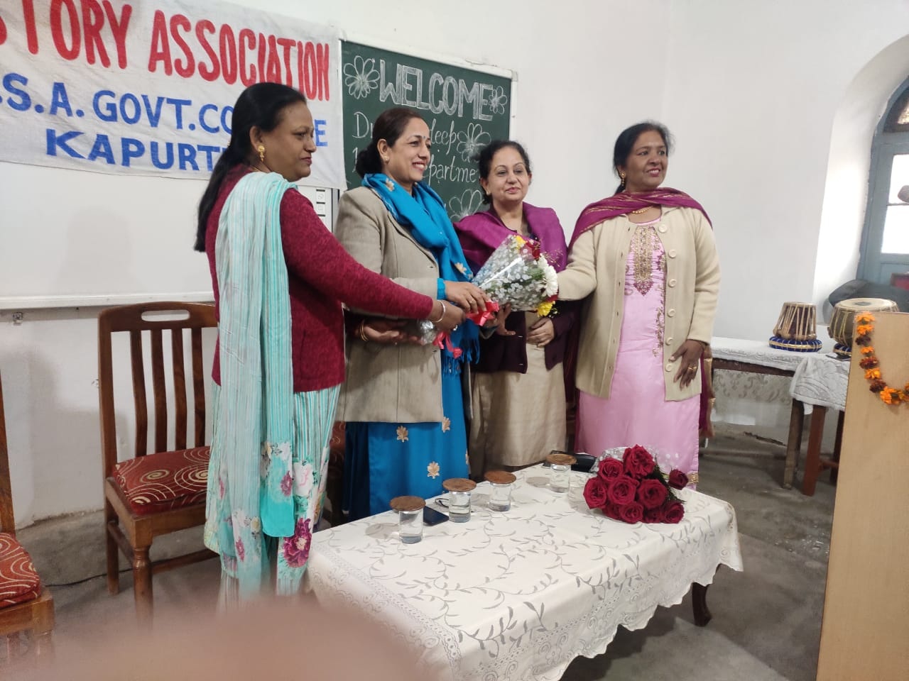 Memento presentation to Dr. M.S. Yadav by the members of Science and Environment Society 